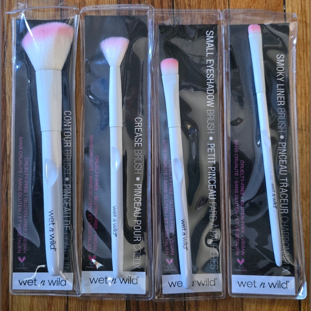 wet n wild Pink-Tip Makeup Brush Set